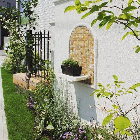 The Garden Source: Inspirational Design Ideas for Gardens and Landscapes -  Rizzoli New York